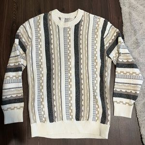 Hollister sweater